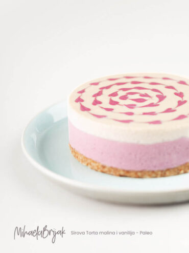 Sirova Torta malina i vanilija - Paleo